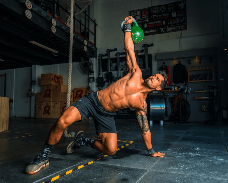 10 Signs of Gaining Muscle and Losing Fat : The Science Behind